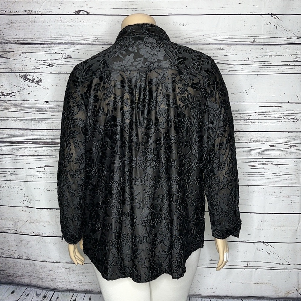 DG2 by Diane Gilman NWT 1X Black - Floral Embossed Burnout Button Up Blouse Top - Picture 3 of 5